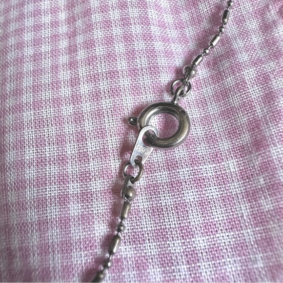 MOVING SALE💎 18k white gold Hello Kitty pendant necklace - Picture 4 of 8